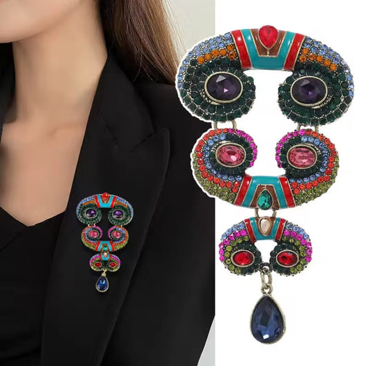 Broche estilo Barroco y Retro.